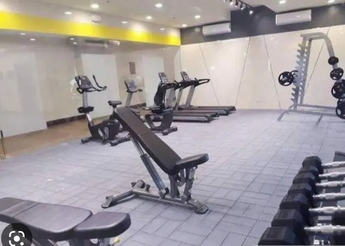 Apartment 2-br Cozy 200mbpsfiberwifi/netflix/pool/wfh