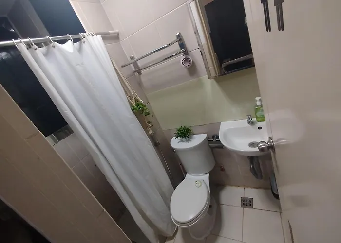 2-br Cozy 200mbpsfiberwifi/netflix/pool/wfh * Manila